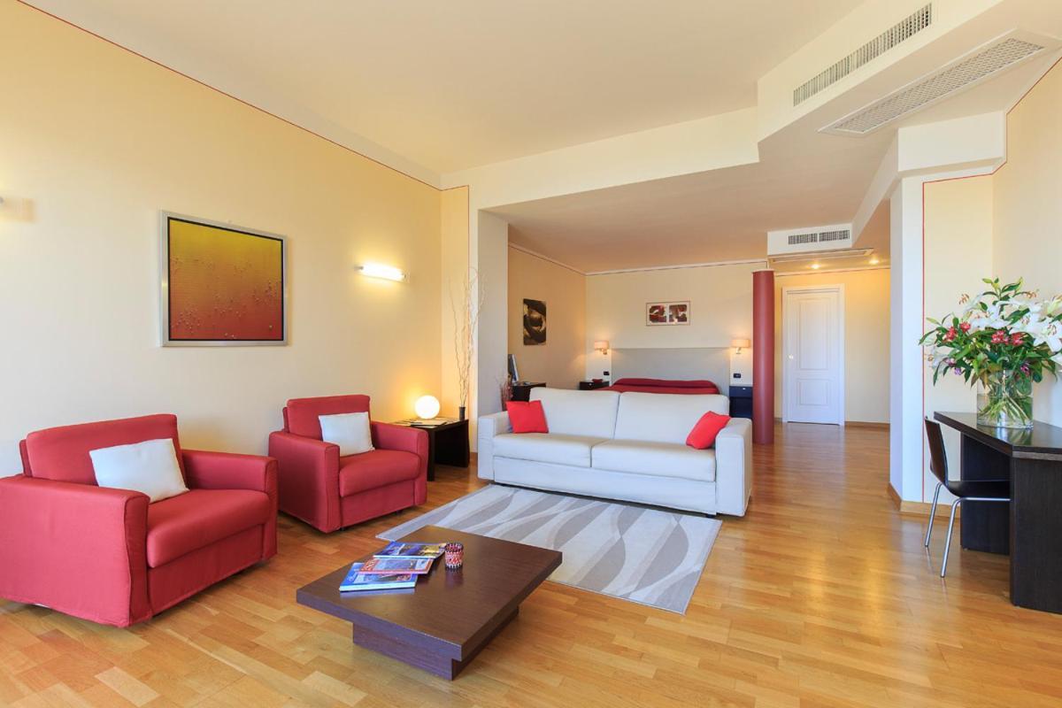 Hotel Residence La Luna Nel Porto ストレーザ エクステリア 写真