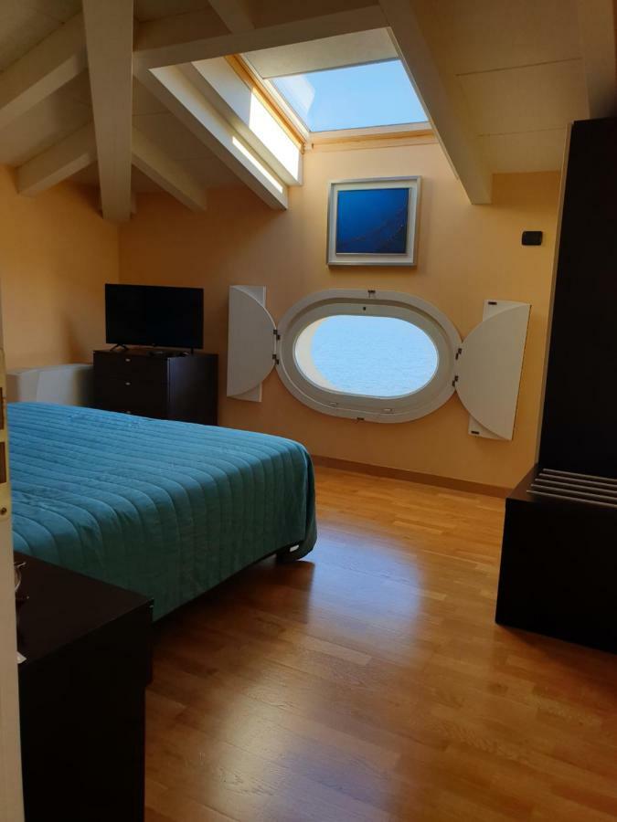 Hotel Residence La Luna Nel Porto ストレーザ エクステリア 写真