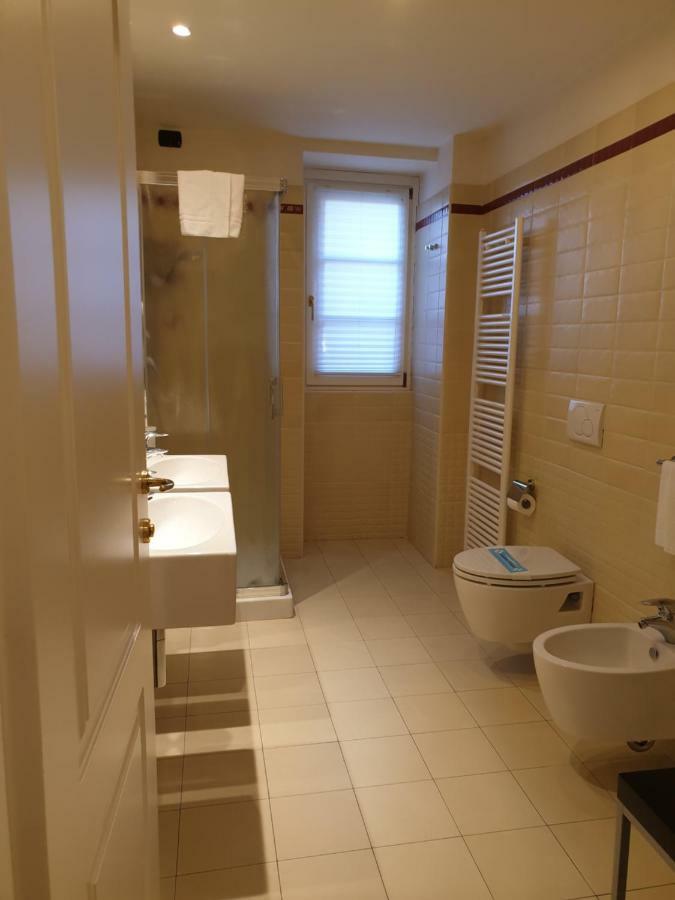 Hotel Residence La Luna Nel Porto ストレーザ エクステリア 写真