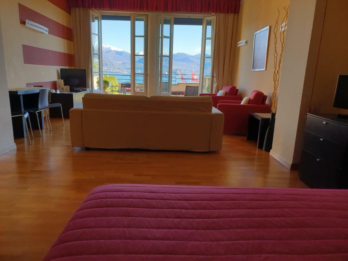 Hotel Residence La Luna Nel Porto ストレーザ エクステリア 写真
